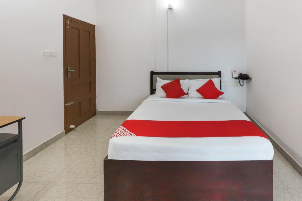 Oyo 49244 Green Castle Residency Hotell Nedumkandam Eksteriør bilde